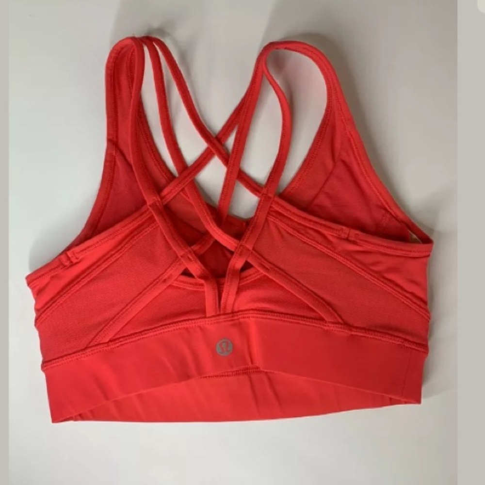 Lululemon strap it like it’s hot sports bra